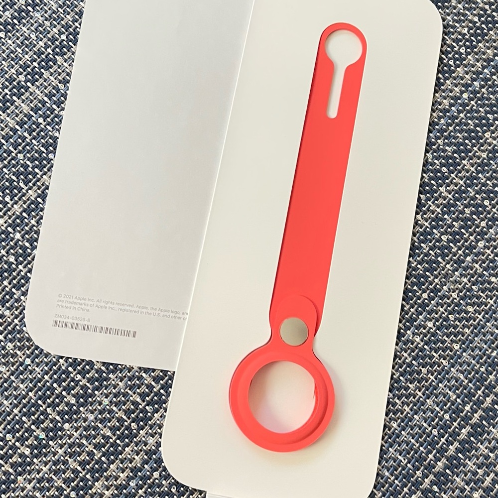 Apple Airtag loop coral color